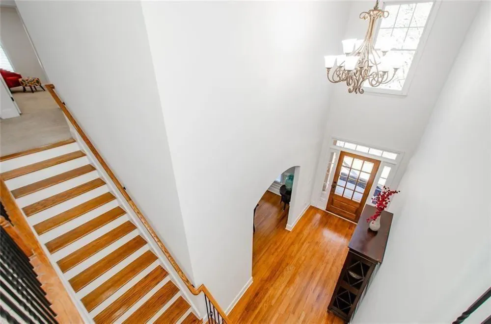 778 Crescent Circle Circle Canton, GA 30115