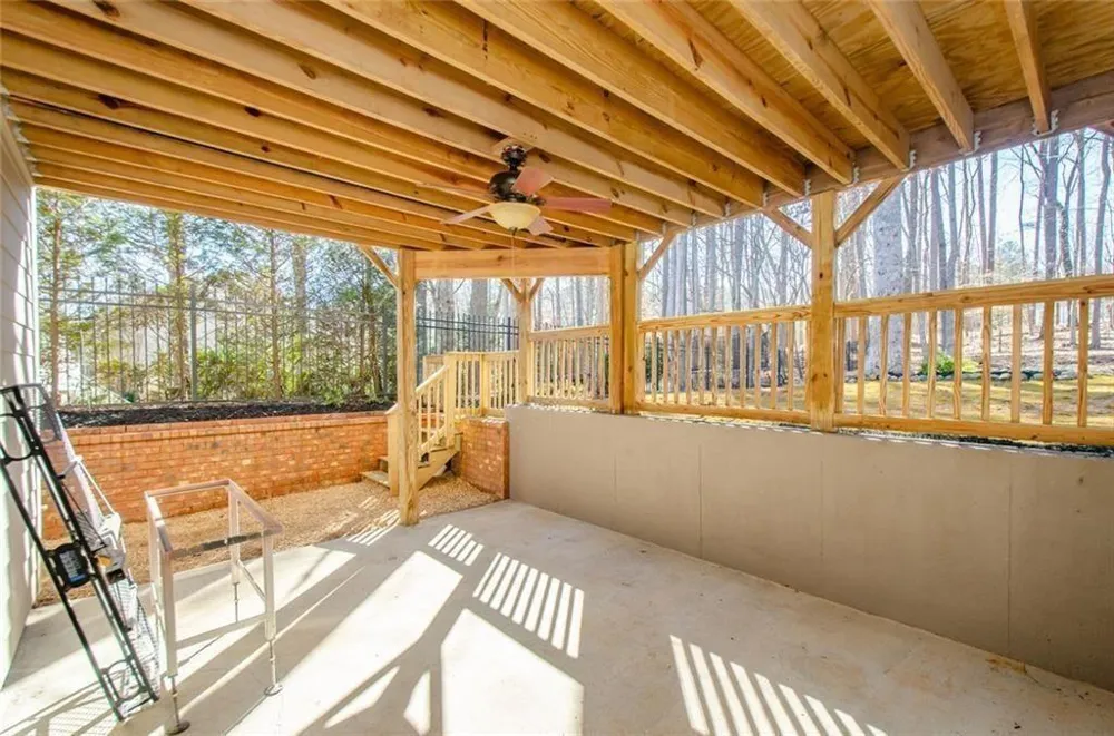 778 Crescent Circle Circle Canton, GA 30115