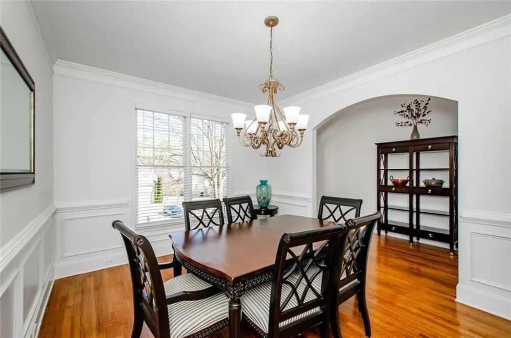778 Crescent Circle Circle Canton, GA 30115