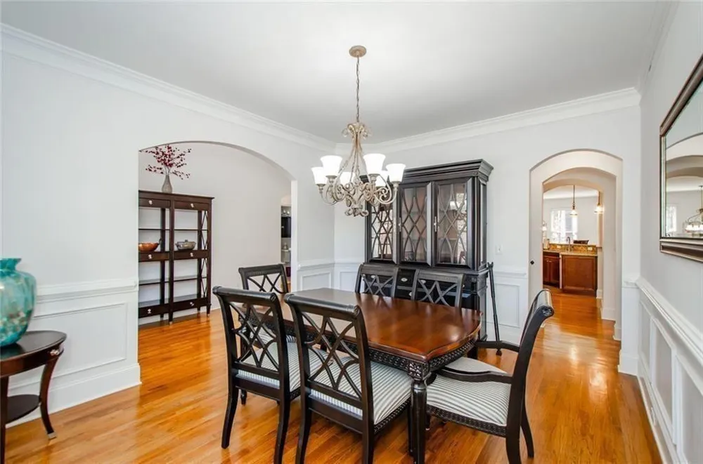 778 Crescent Circle Circle Canton, GA 30115