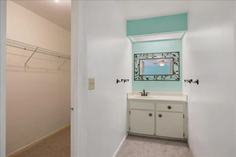1016 48TH TERRACE Vero Beach, FL 32966