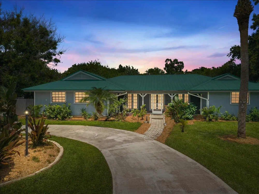 1016 48TH TERRACE Vero Beach, FL 32966
