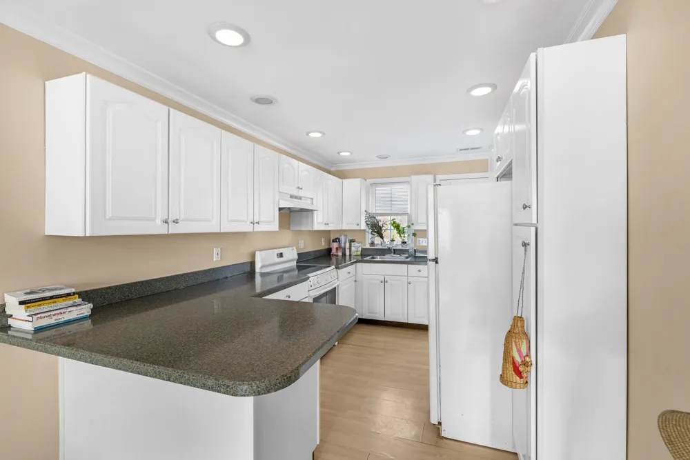229 E Florida Avenue Villas, NJ 08251