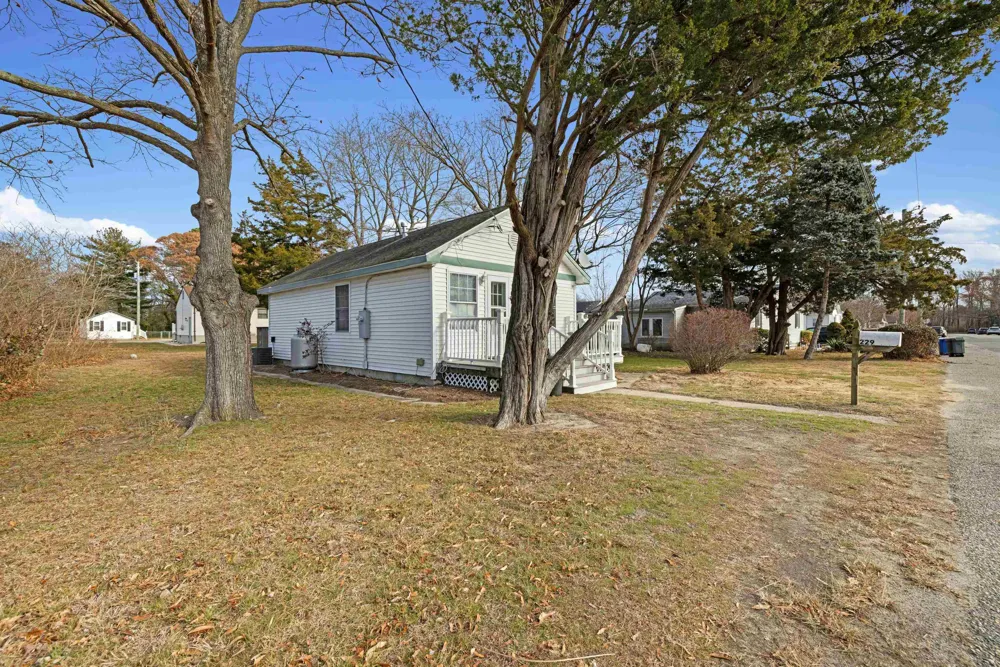 229 E Florida Avenue Villas, NJ 08251