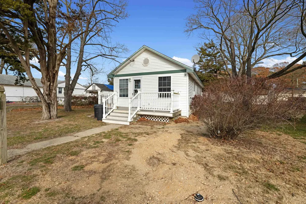 229 E Florida Avenue Villas, NJ 08251