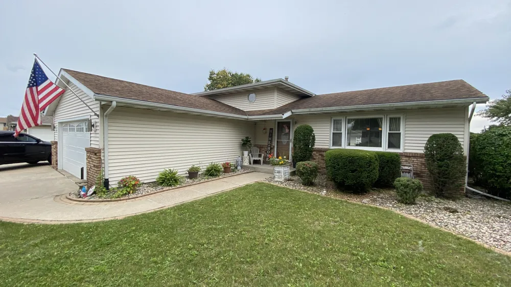 1425 W 97th Place Crown Point, IN 46307