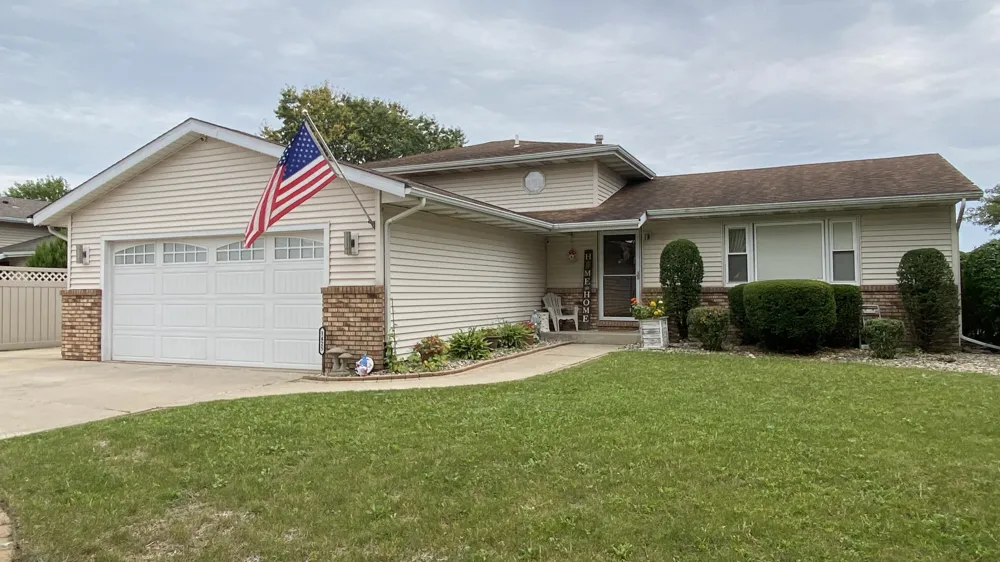 1425 W 97th Place Crown Point, IN 46307