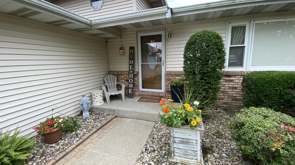 1425 W 97th Place Crown Point, IN 46307