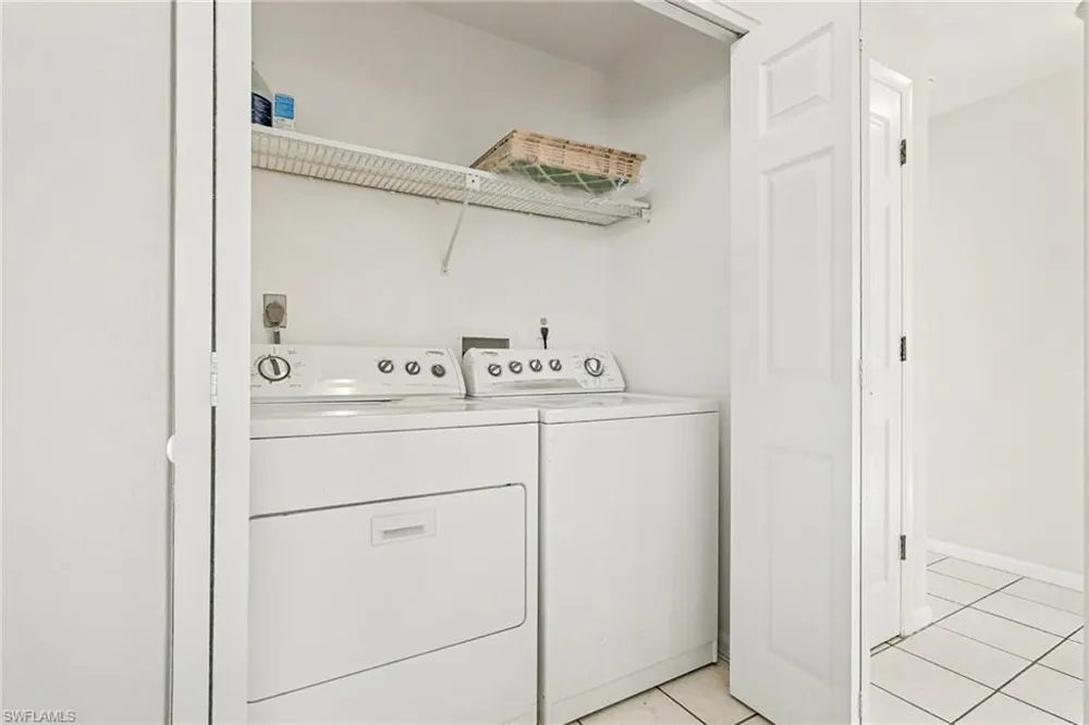 4528 SE 5th Place #8 Cape Coral, FL 33904