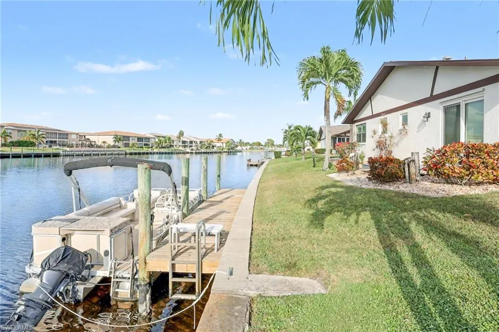 4528 SE 5th Place #8 Cape Coral, FL 33904
