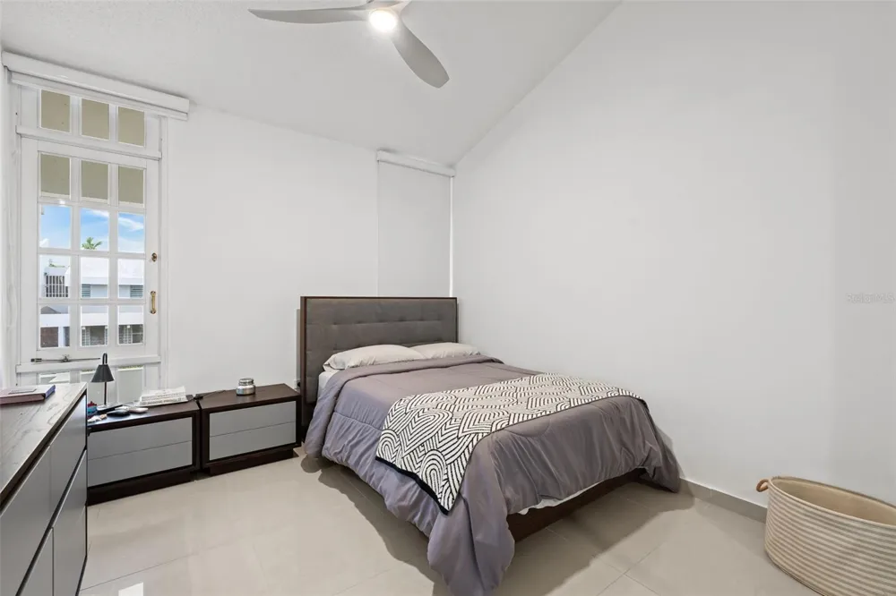 URB VILLAS DE SAN IGNACIO CALLE SAN EDMUNDO #14 San Juan, PR 00927