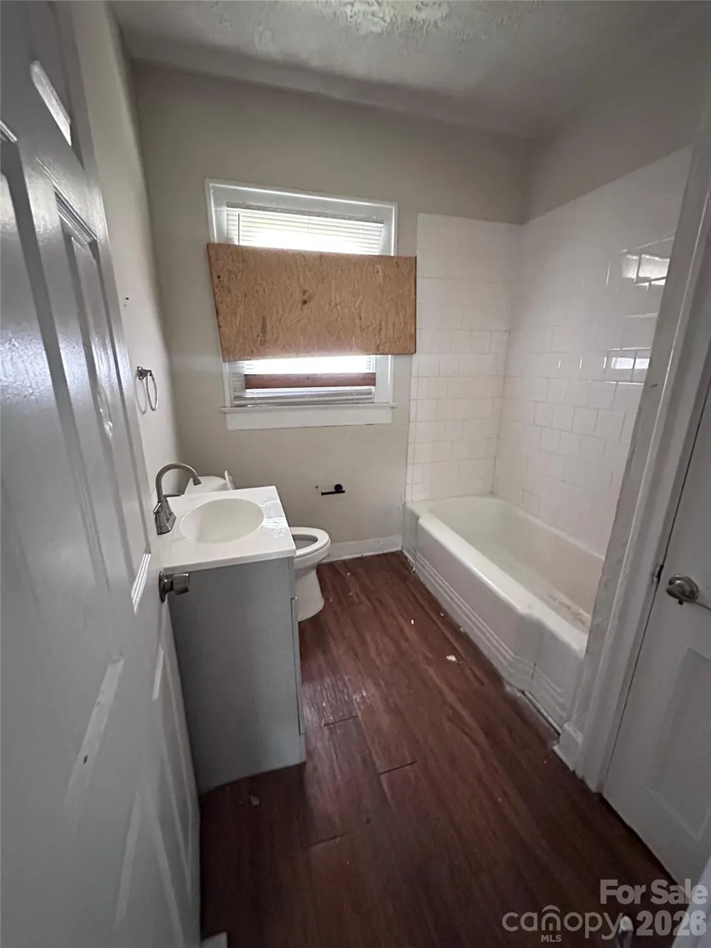 2228 Camp Greene Street Charlotte, NC 28208