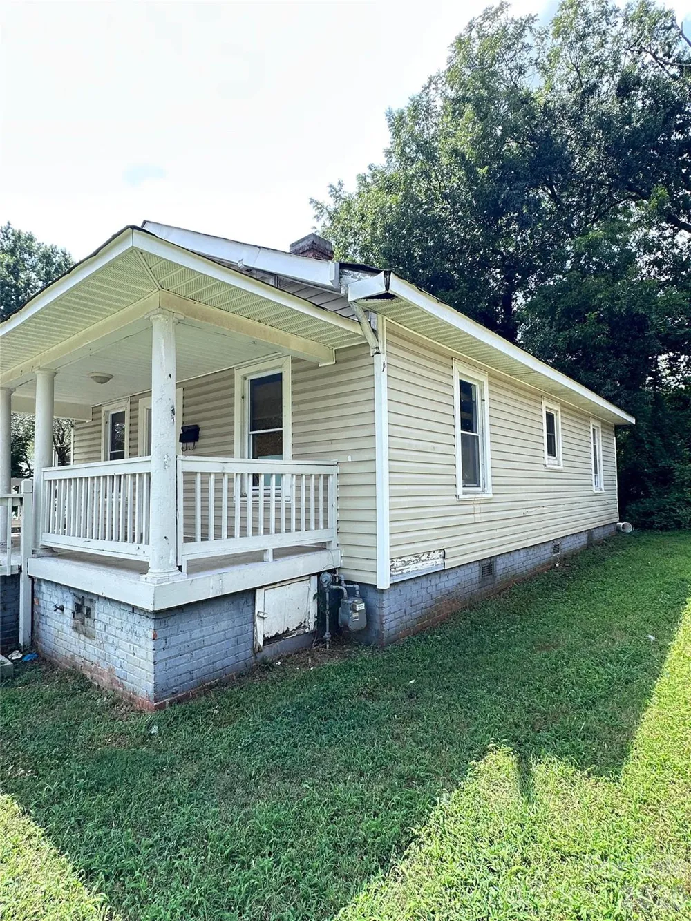 2228 Camp Greene Street Charlotte, NC 28208