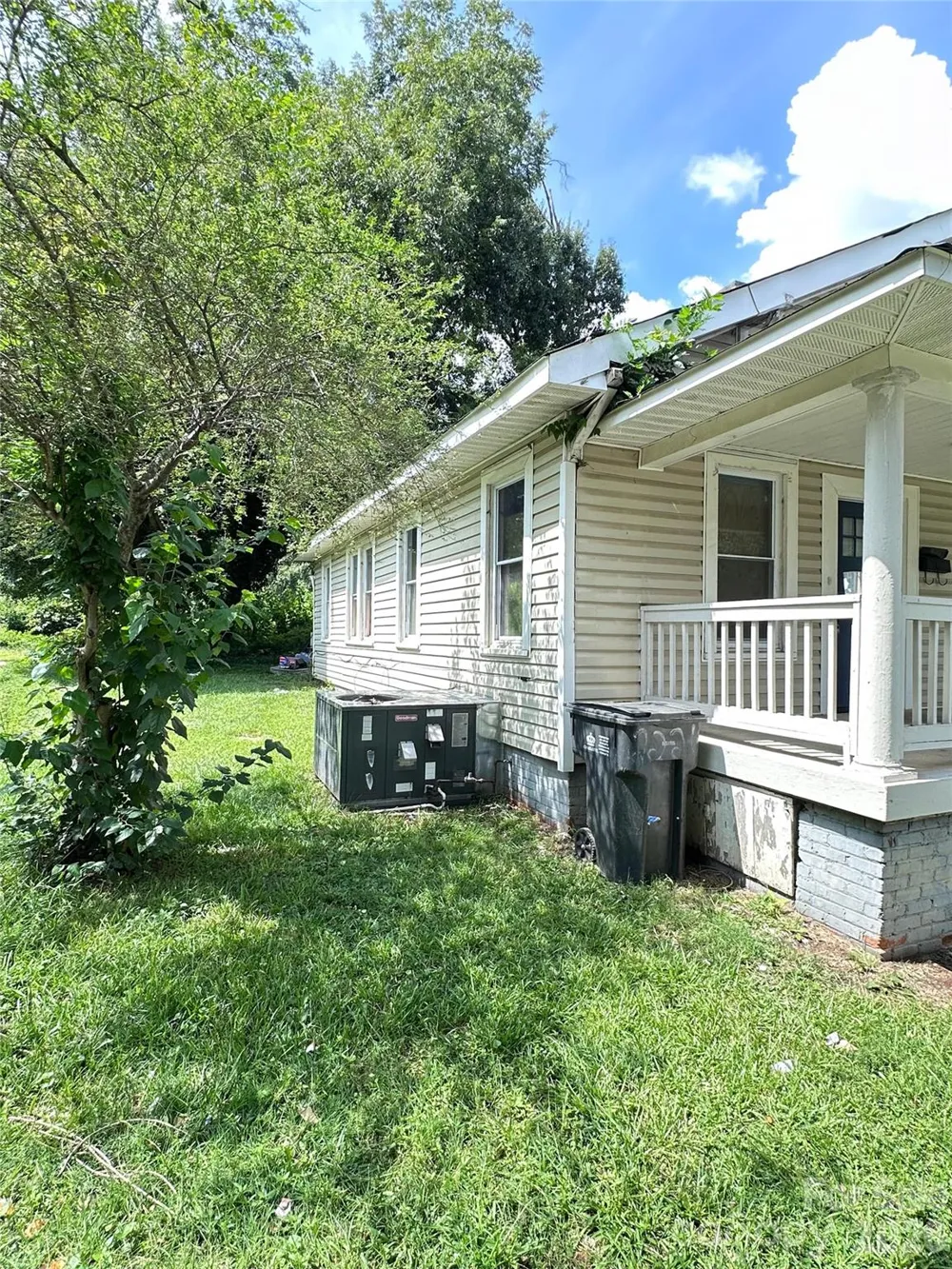 2228 Camp Greene Street Charlotte, NC 28208