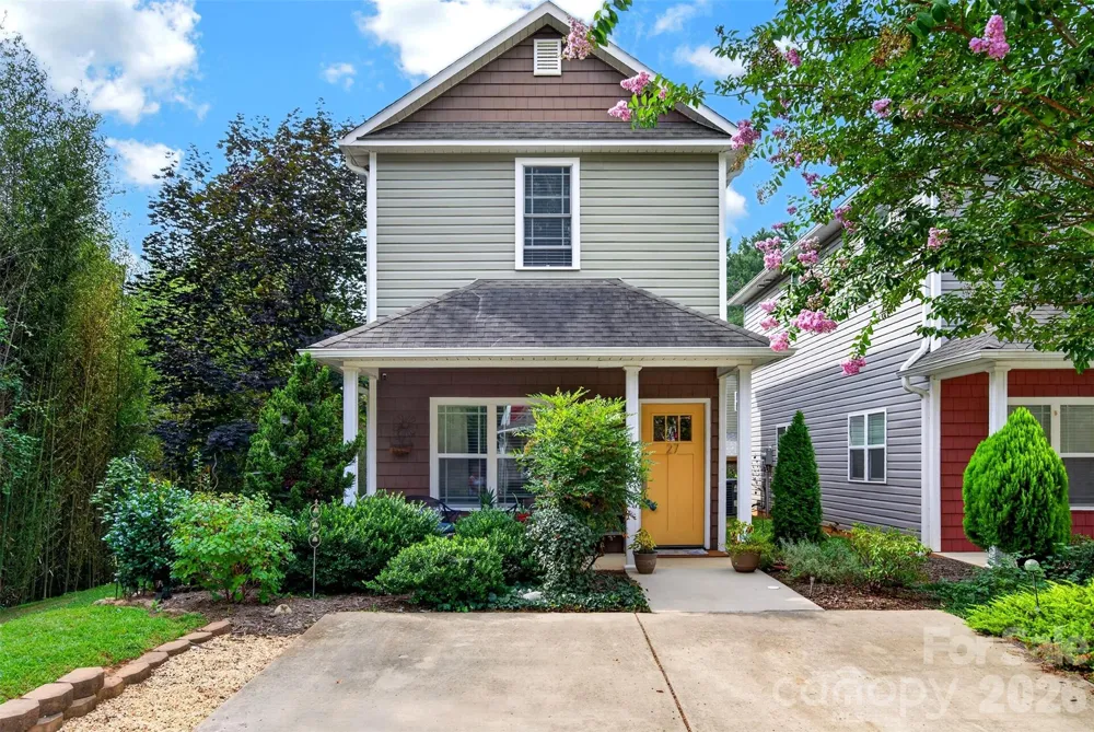 27 Mill Creek Loop Asheville, NC 28806