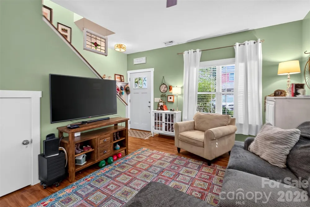 27 Mill Creek Loop Asheville, NC 28806
