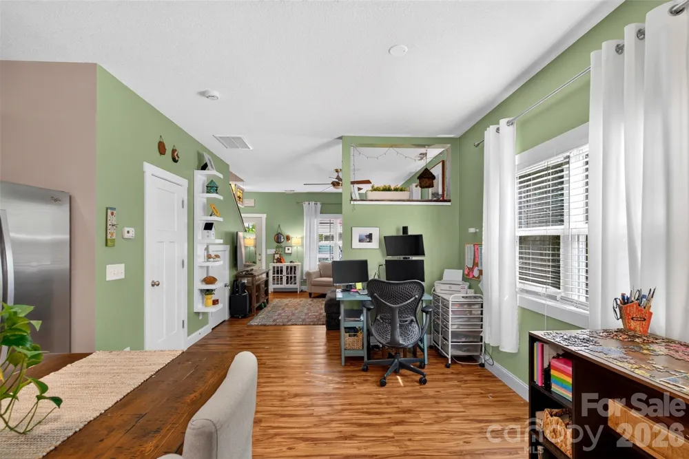 27 Mill Creek Loop Asheville, NC 28806