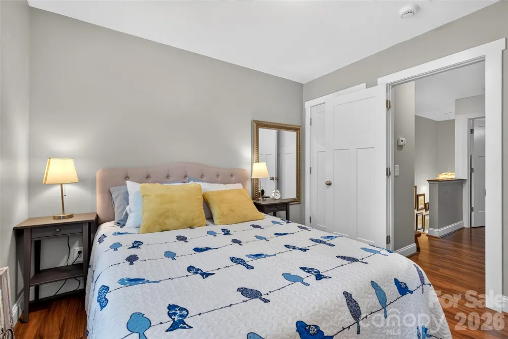 27 Mill Creek Loop Asheville, NC 28806