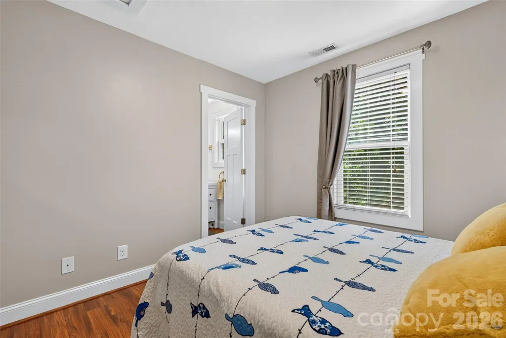 27 Mill Creek Loop Asheville, NC 28806