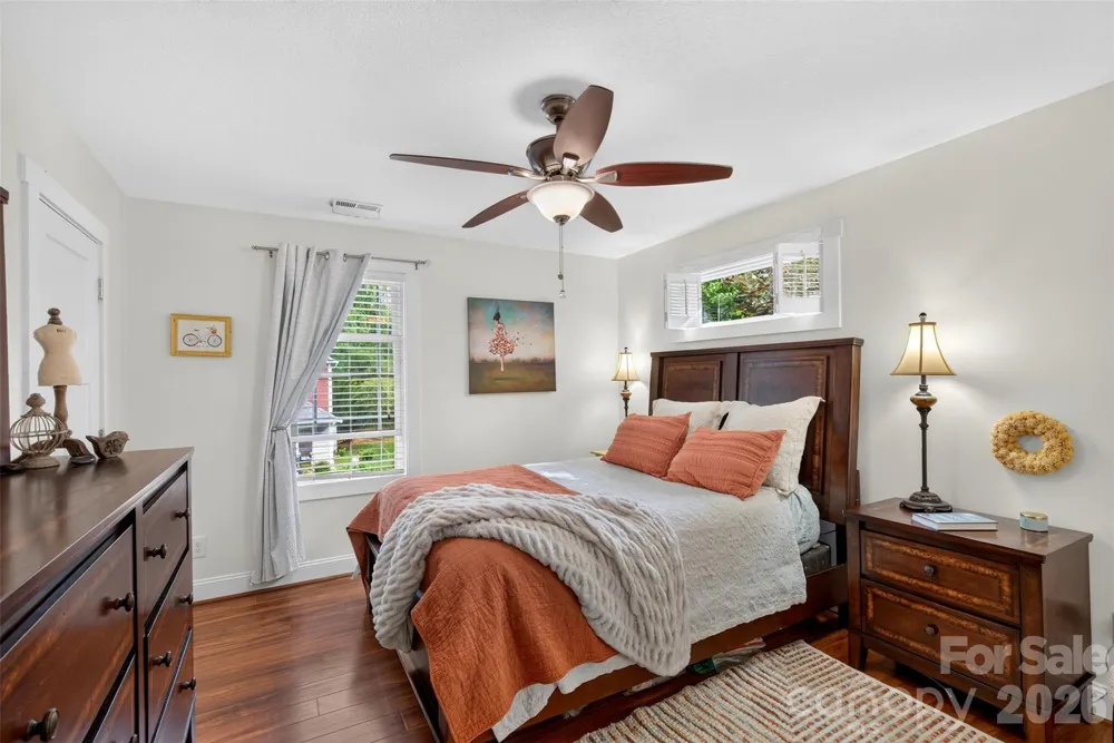 27 Mill Creek Loop Asheville, NC 28806