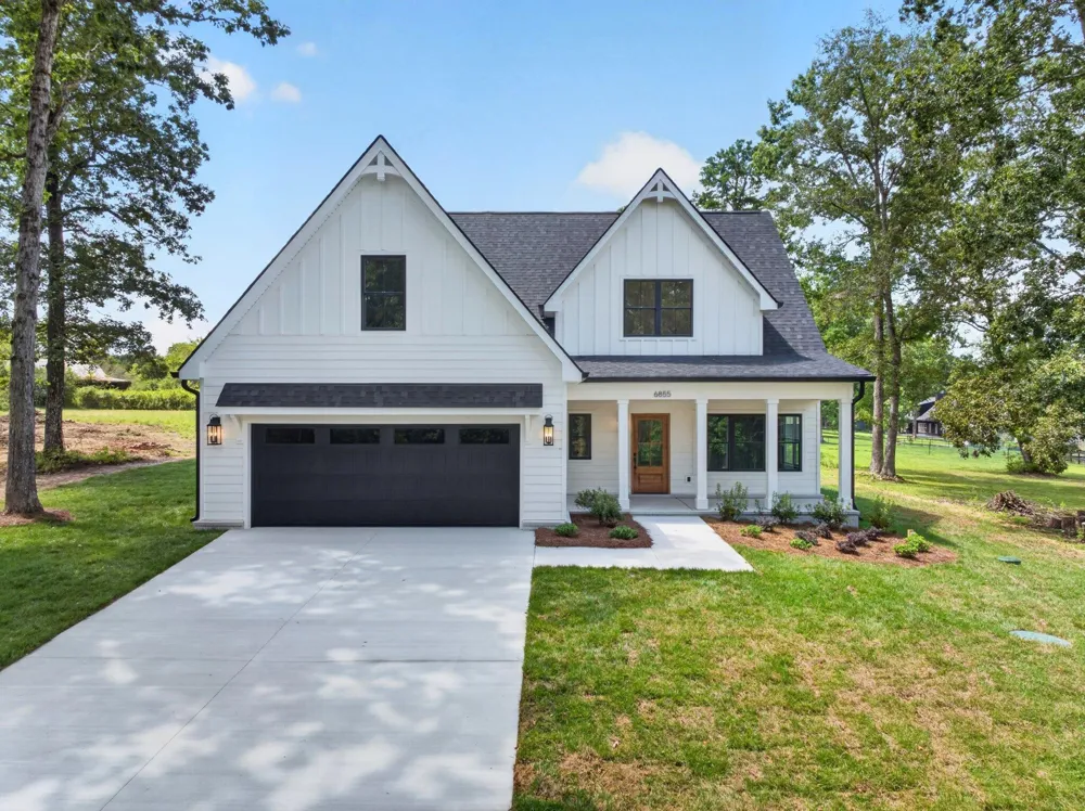 6855 Sawyer Road Signal Mountain, TN 37377