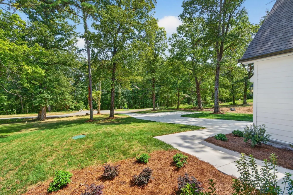 6855 Sawyer Road Signal Mountain, TN 37377