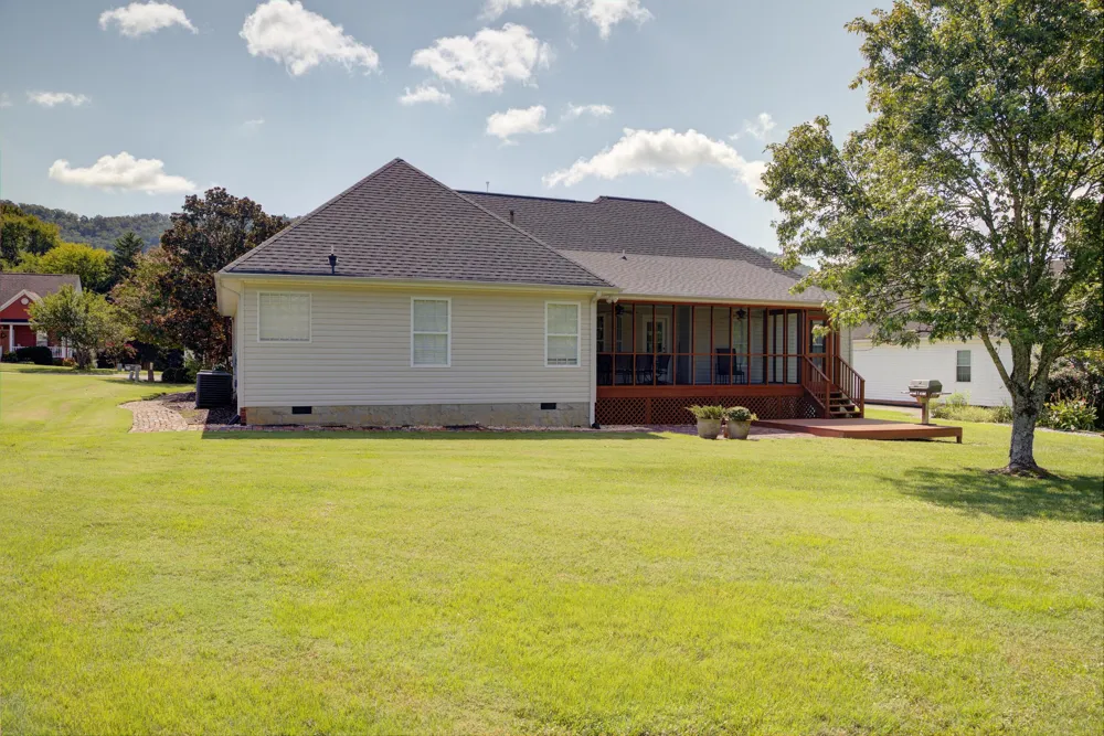 599 Cardinal Road Ringgold, GA 30736