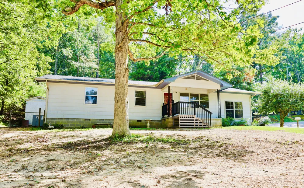697 Newt Johnson Road Chickamauga, GA 30707