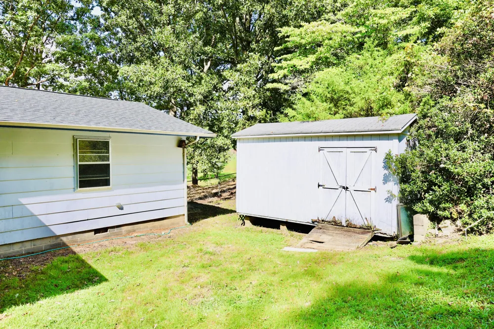 697 Newt Johnson Road Chickamauga, GA 30707