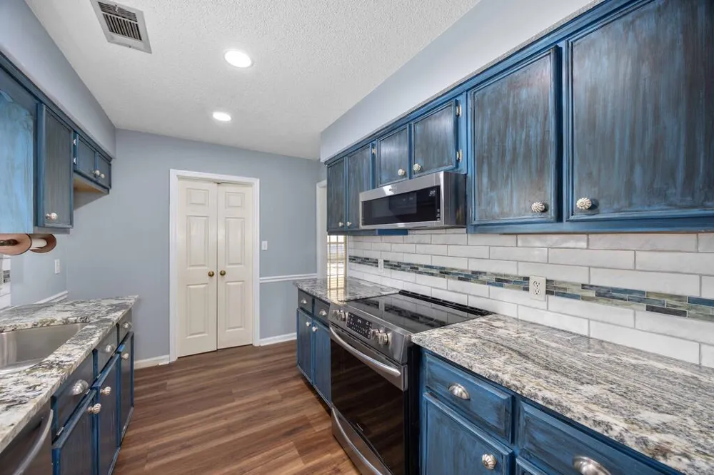 7015 Robin's Nest Drive Columbus, GA 31909
