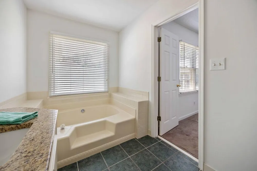 7015 Robin's Nest Drive Columbus, GA 31909
