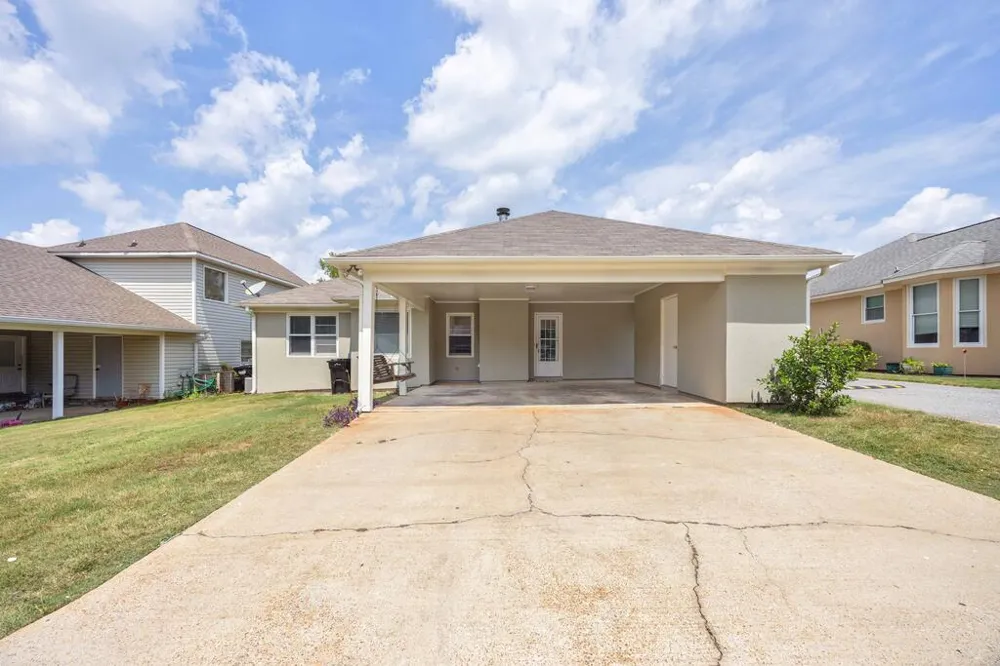 7015 Robin's Nest Drive Columbus, GA 31909