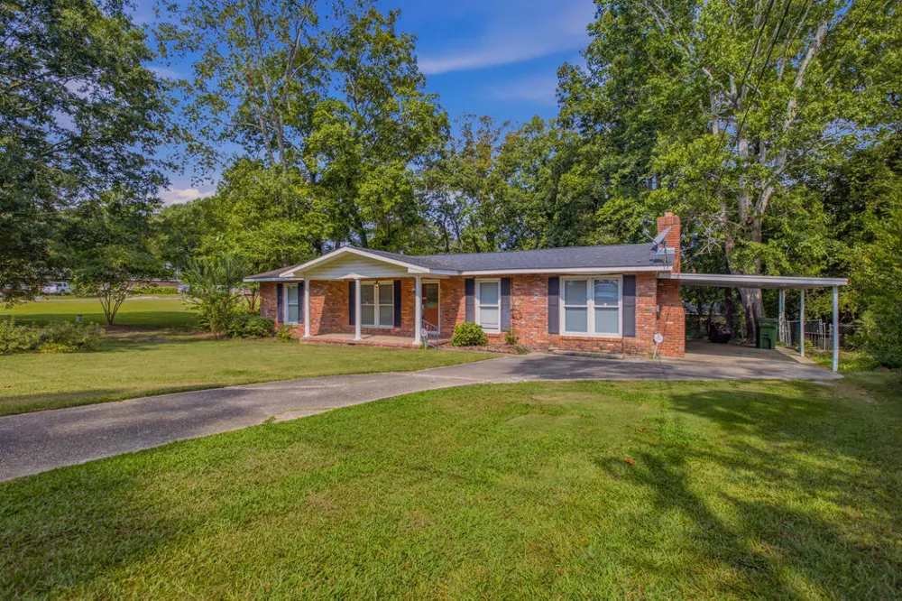 5913 Highpoint Drive Columbus, GA 31909