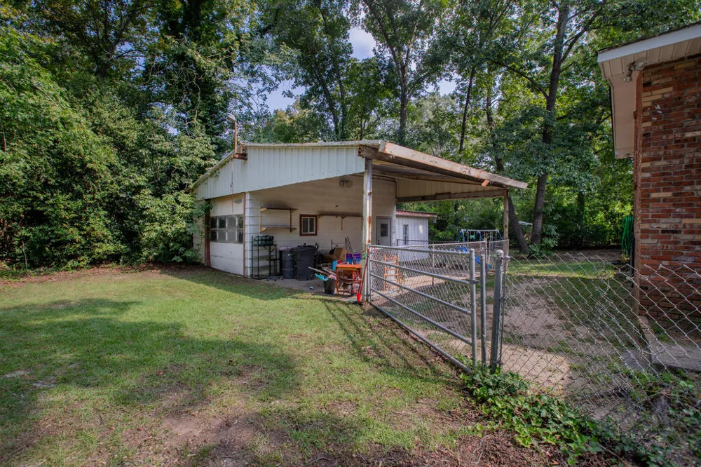 5913 Highpoint Drive Columbus, GA 31909
