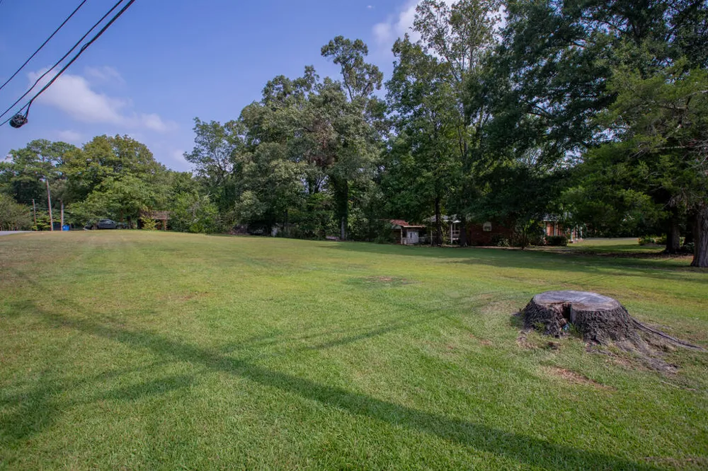 5913 Highpoint Drive Columbus, GA 31909