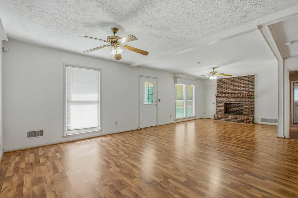 5913 Highpoint Drive Columbus, GA 31909