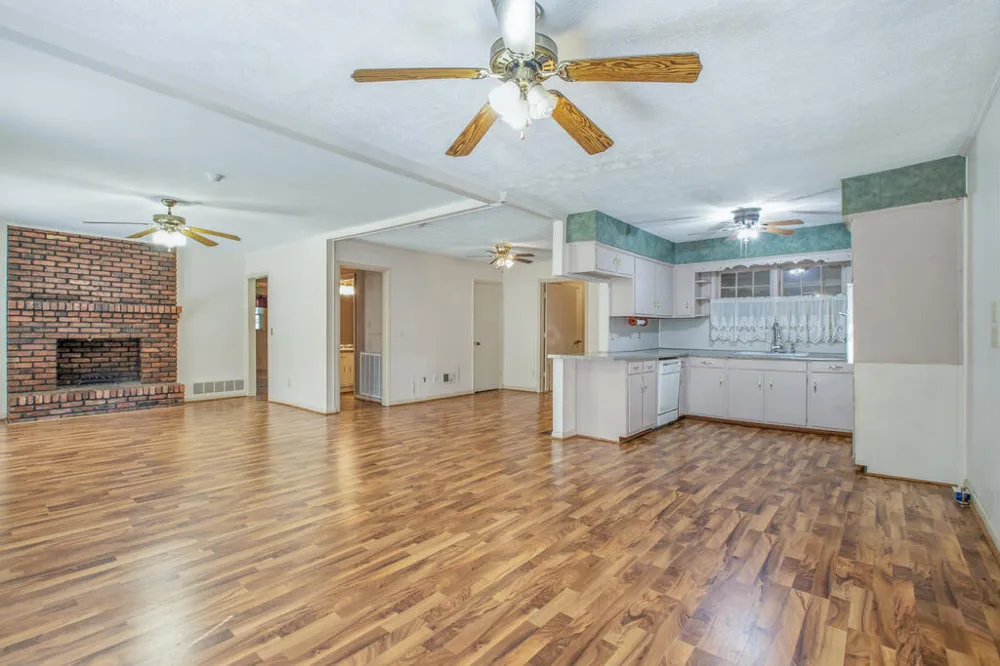 5913 Highpoint Drive Columbus, GA 31909