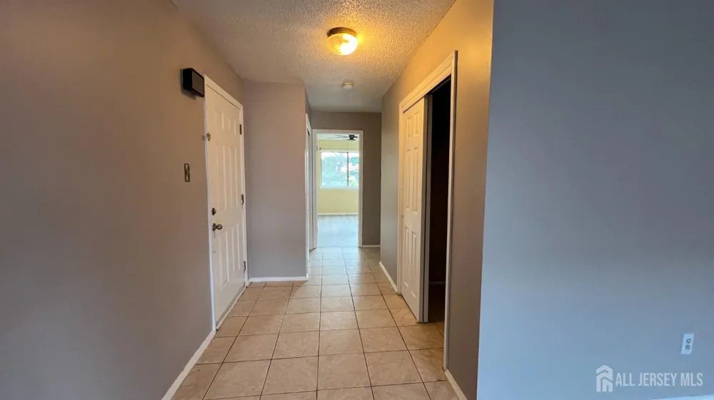 412 Edison Glen Terrace Edison, NJ 08837