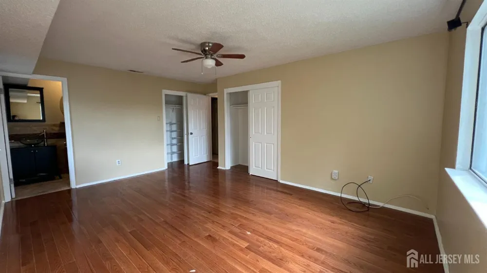 412 Edison Glen Terrace Edison, NJ 08837