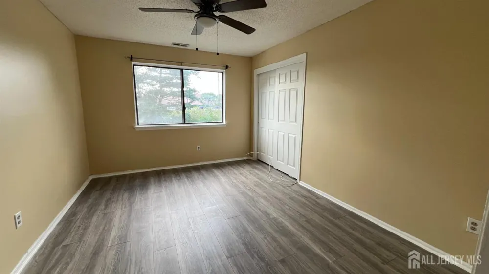 412 Edison Glen Terrace Edison, NJ 08837