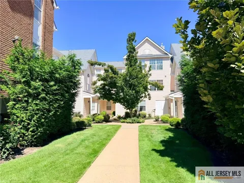 412 Plymouth Road