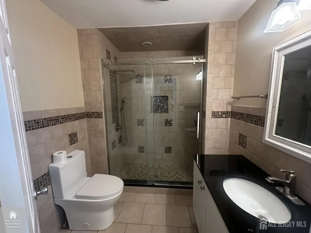74 Carriage Place Edison, NJ 08820