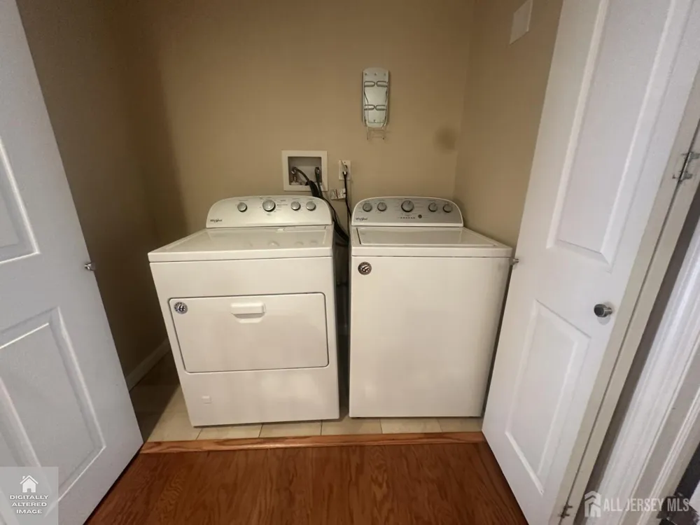 74 Carriage Place Edison, NJ 08820