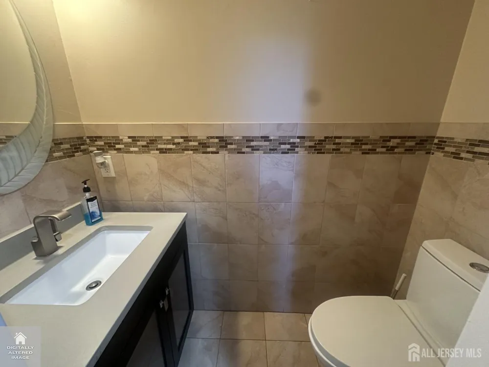 74 Carriage Place Edison, NJ 08820