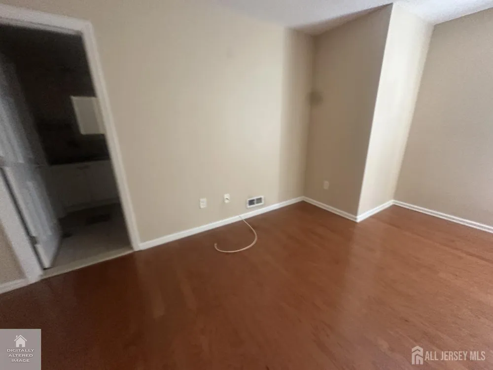 74 Carriage Place Edison, NJ 08820
