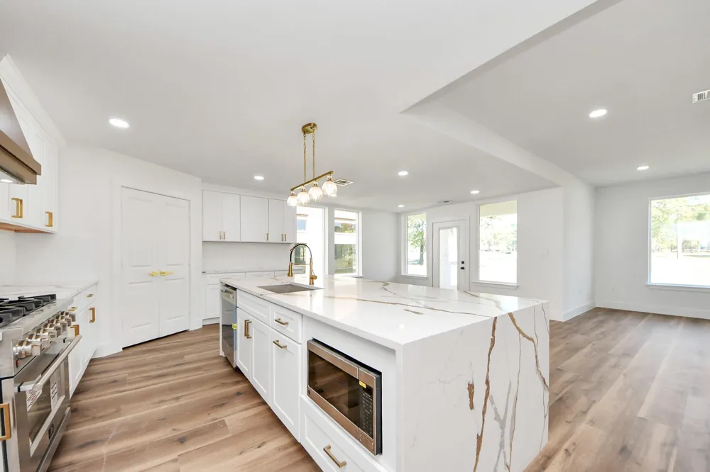 22 Presidio Montgomery, TX 77356