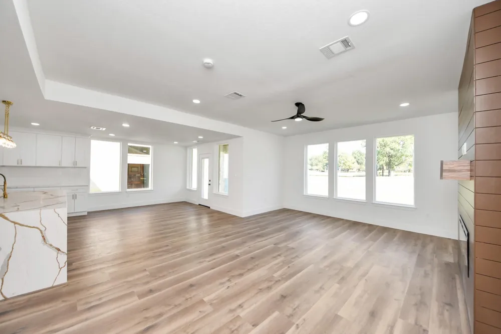 22 Presidio Montgomery, TX 77356