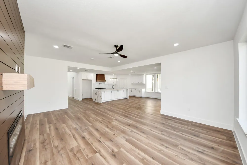 22 Presidio Montgomery, TX 77356