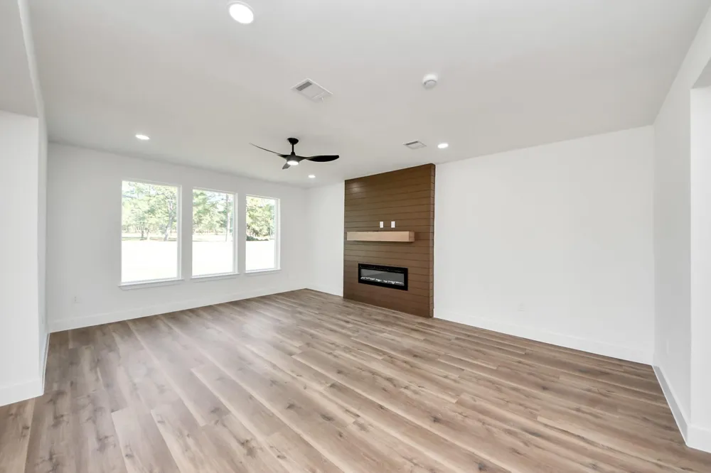 22 Presidio Montgomery, TX 77356