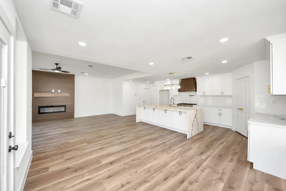 22 Presidio Montgomery, TX 77356